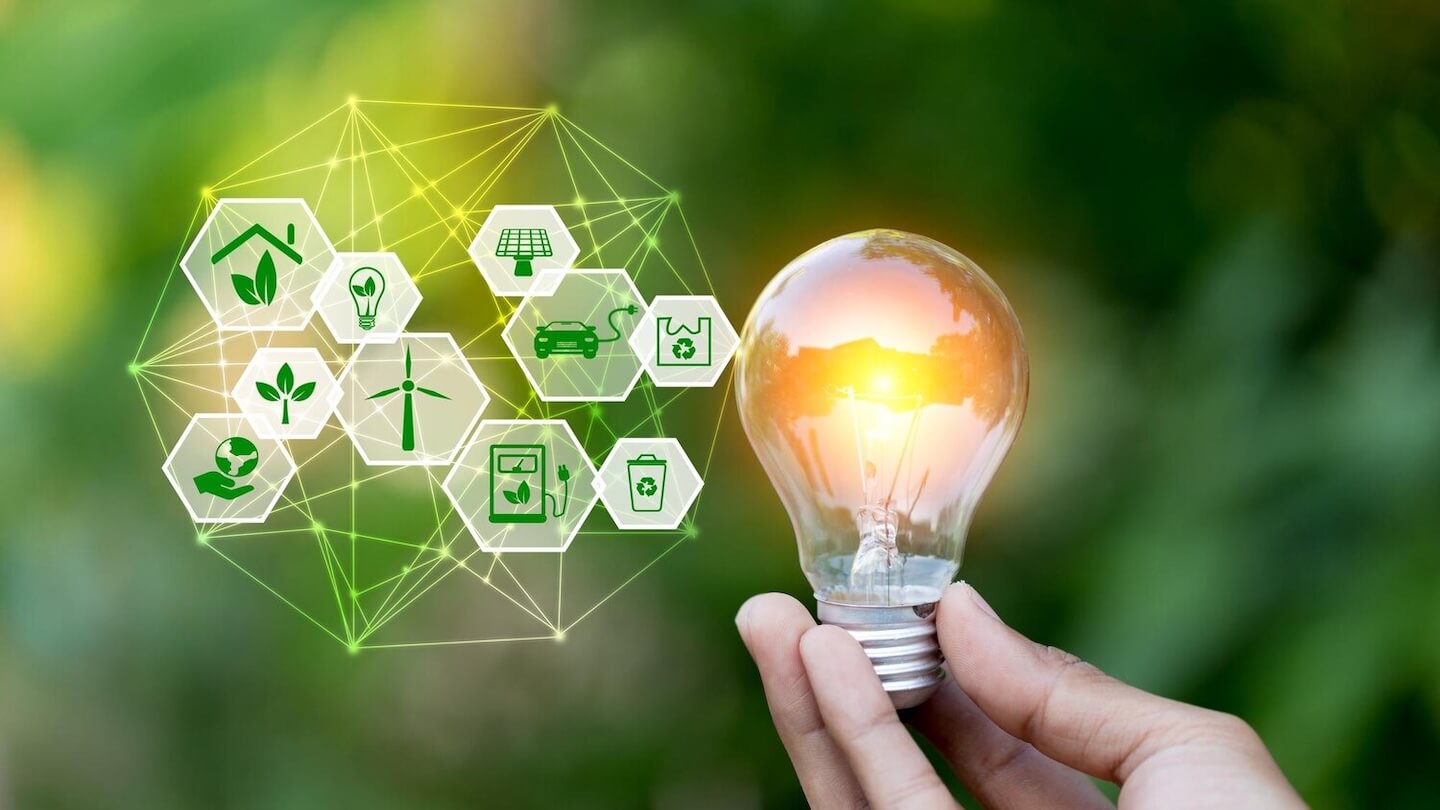 A zöld energia fogalma alatt a megújuló forrásokból származó energiát értjük.