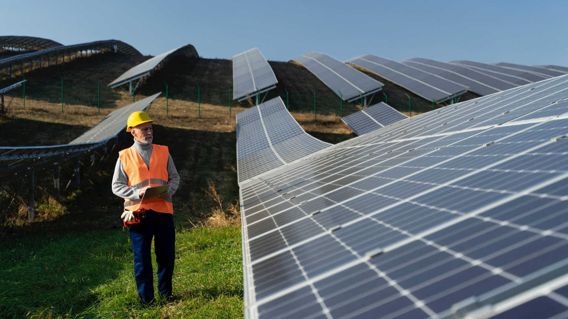 A napelemteljesítmény azt jelöli, hogy a rendszer mennyi áramot képes megtermelni használat közben