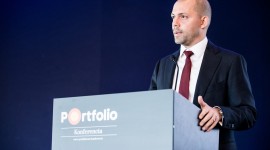 02B245d323cc14f8af04